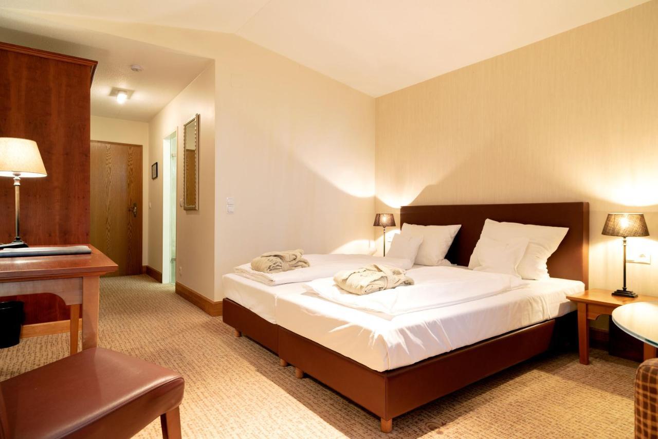 וזל Waldhotel Tannenhaeuschen מראה חיצוני תמונה